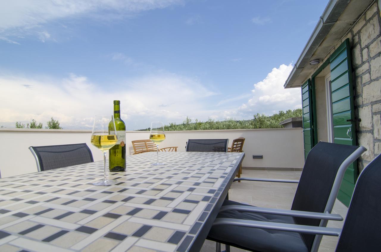 Holiday Home Bliss Splitska Ngoại thất bức ảnh