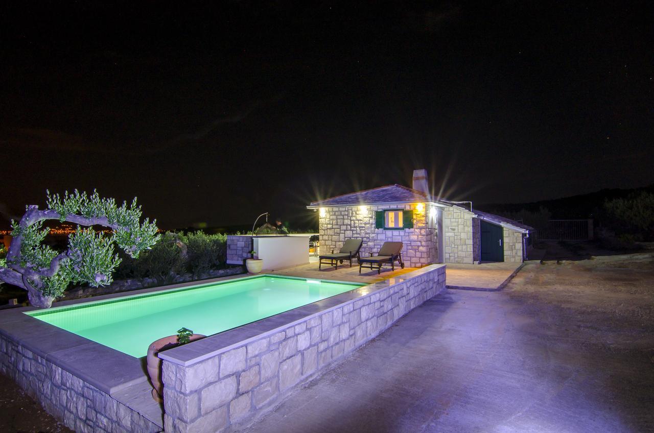 Holiday Home Bliss Splitska Ngoại thất bức ảnh